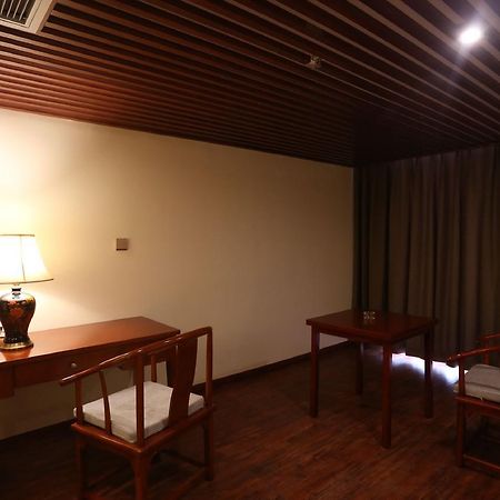 Mingshan Hotel Chengdu Esterno foto
