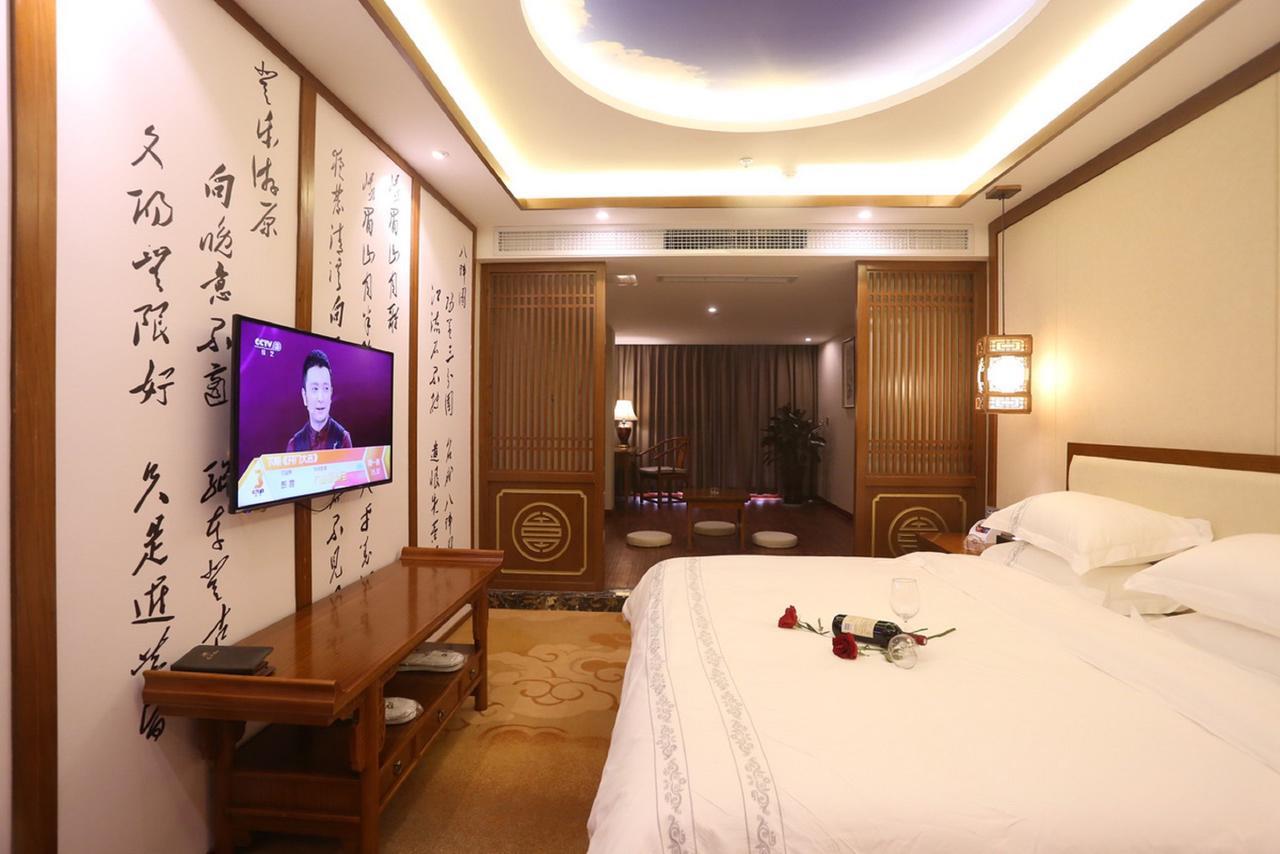 Mingshan Hotel Chengdu Esterno foto