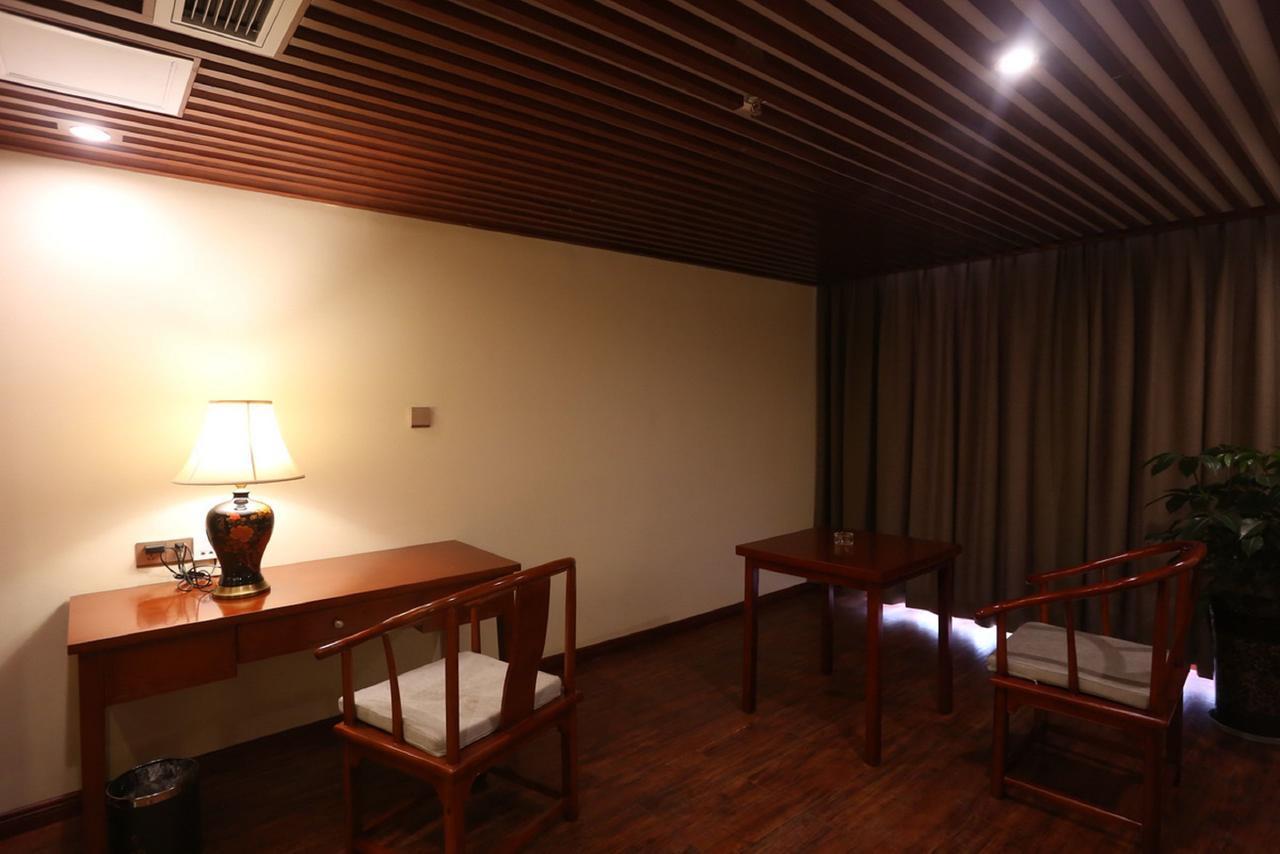 Mingshan Hotel Chengdu Esterno foto