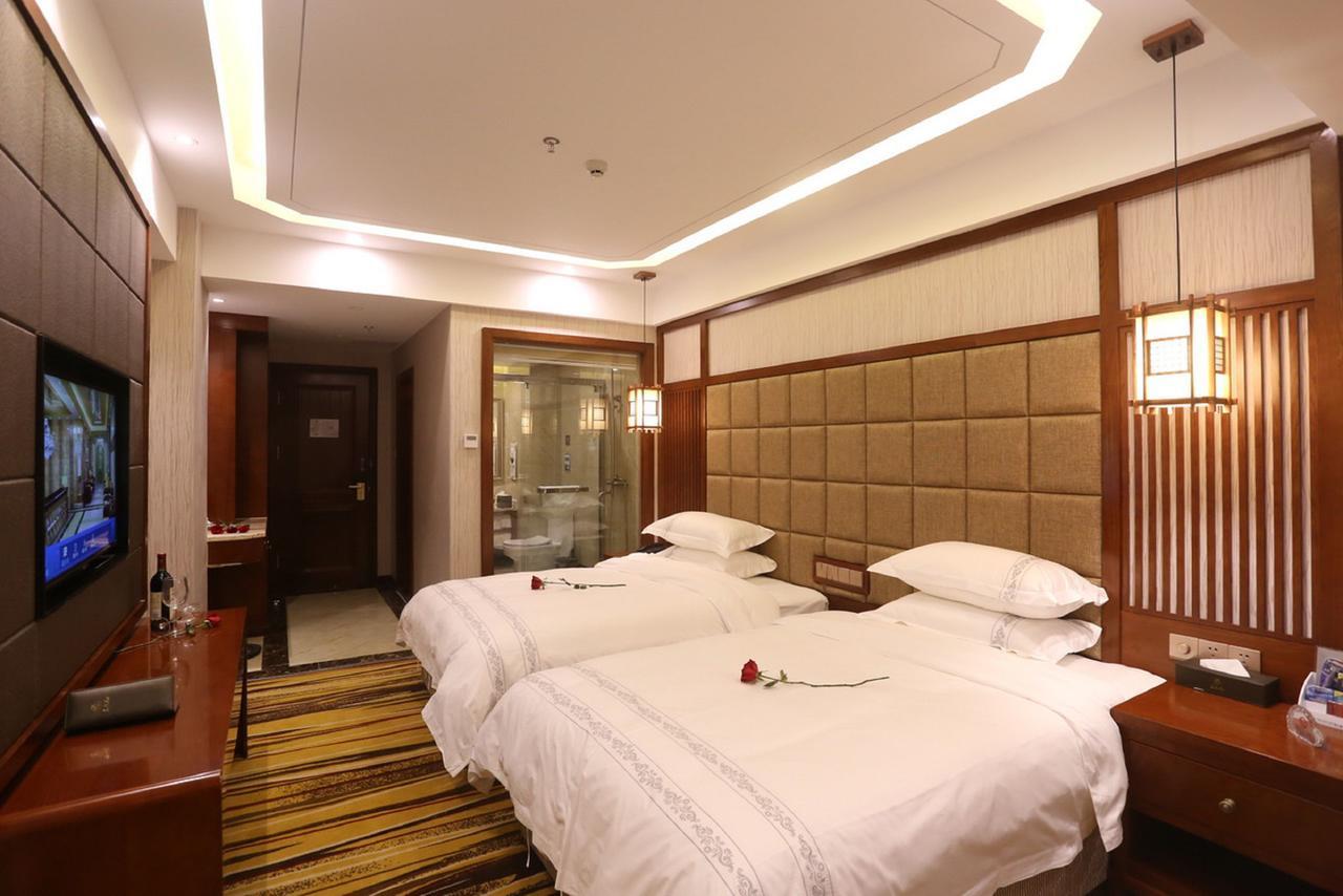 Mingshan Hotel Chengdu Esterno foto