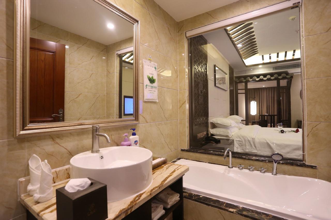 Mingshan Hotel Chengdu Esterno foto