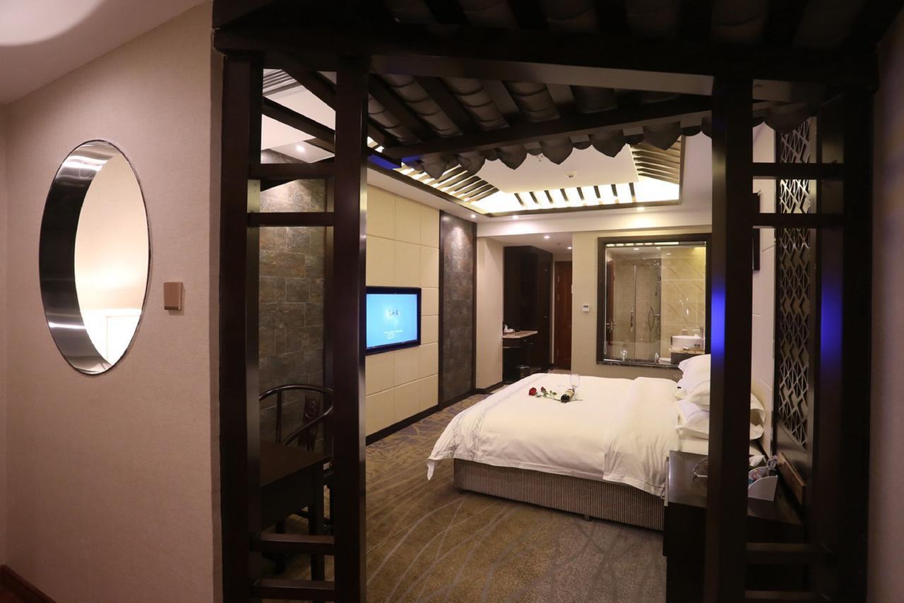 Mingshan Hotel Chengdu Esterno foto