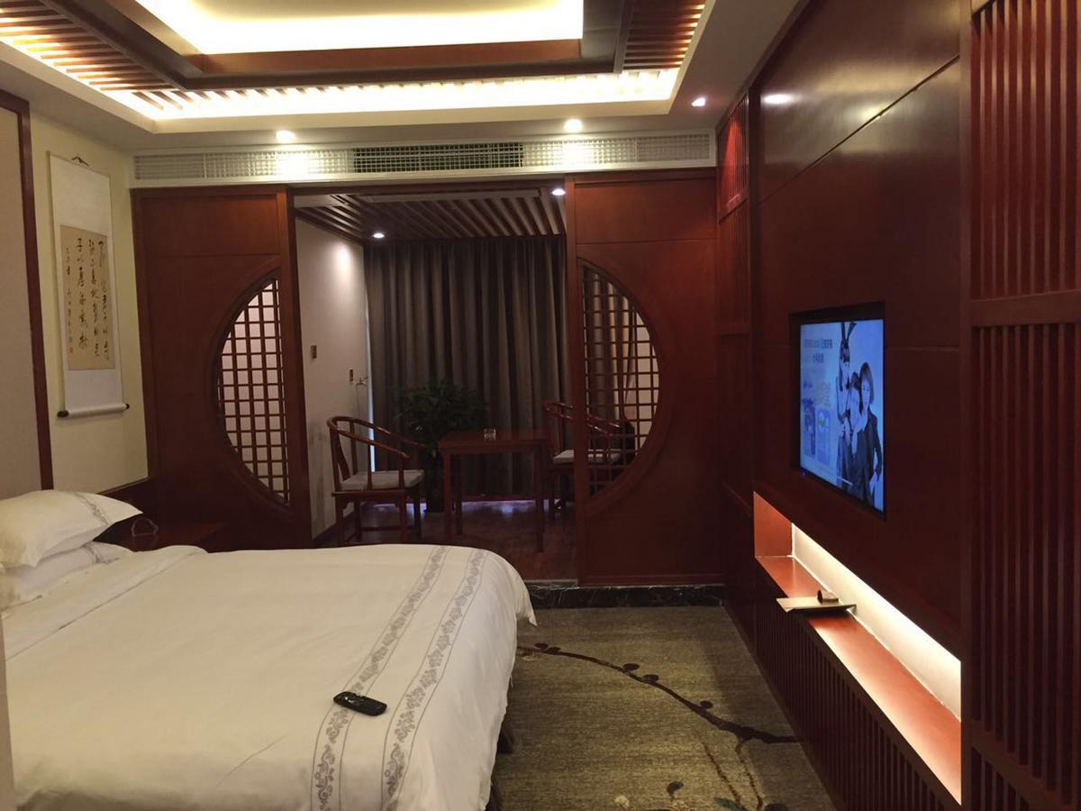 Mingshan Hotel Chengdu Esterno foto