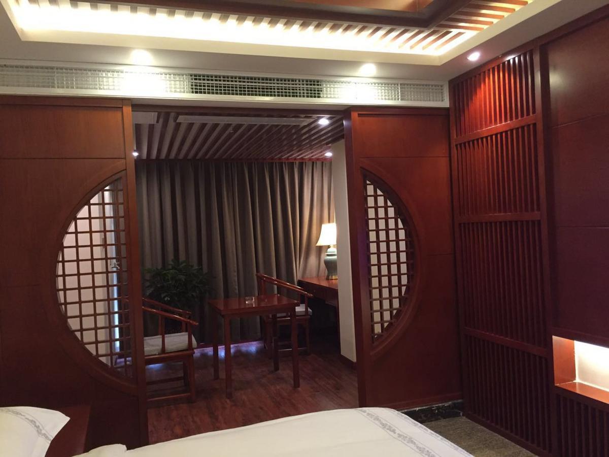 Mingshan Hotel Chengdu Esterno foto