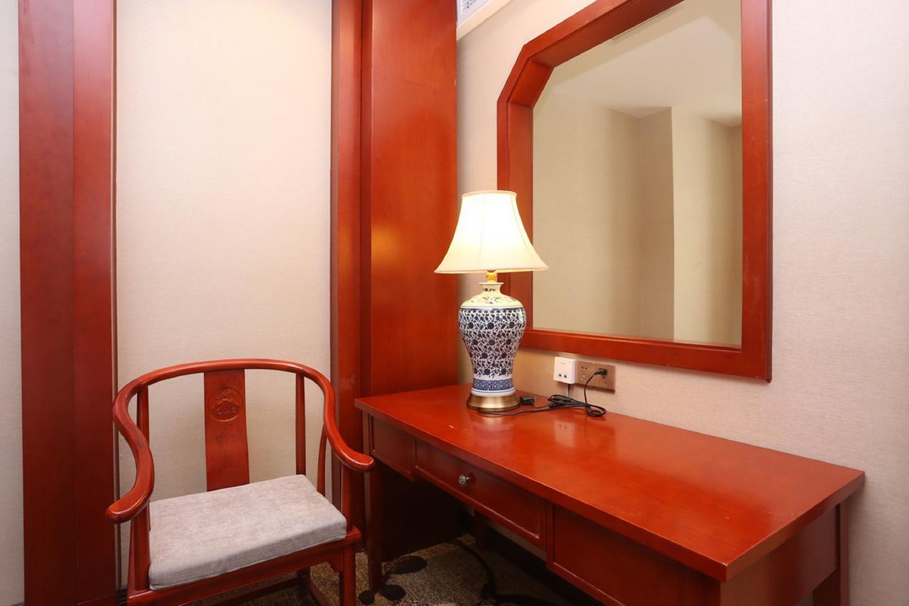 Mingshan Hotel Chengdu Esterno foto