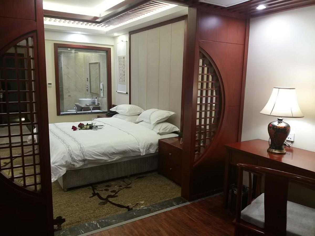 Mingshan Hotel Chengdu Esterno foto