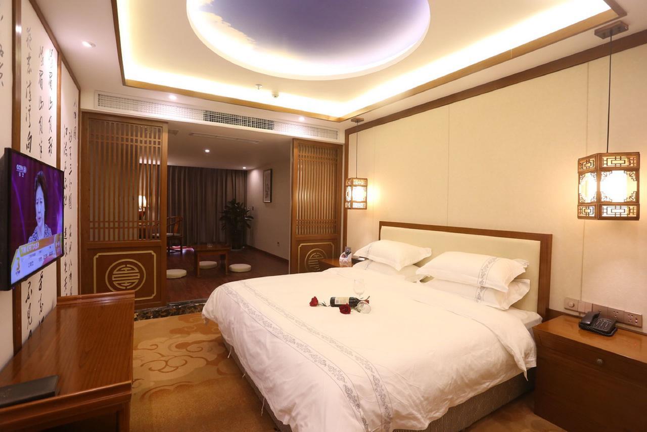 Mingshan Hotel Chengdu Esterno foto