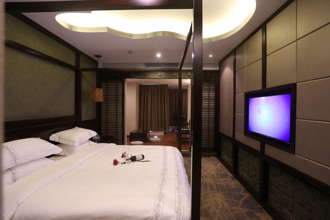 Mingshan Hotel Chengdu Esterno foto