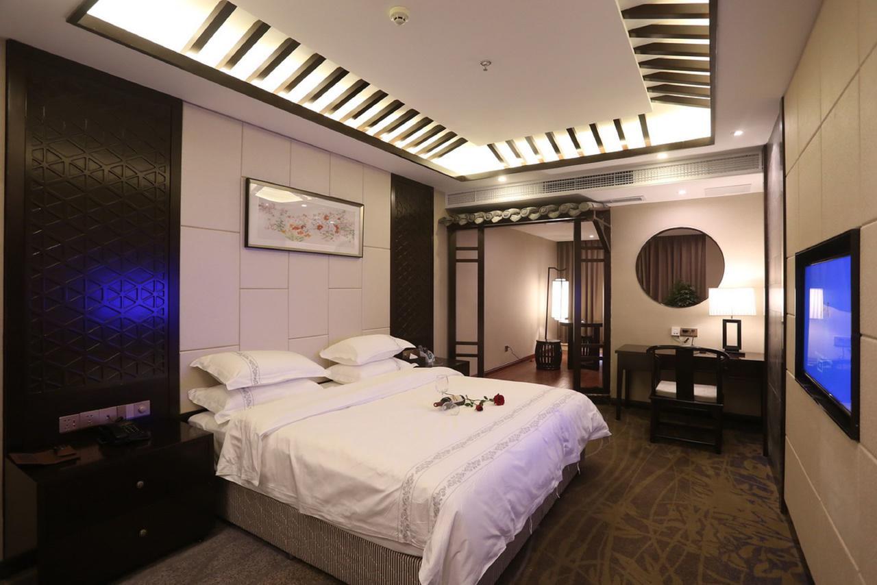 Mingshan Hotel Chengdu Esterno foto