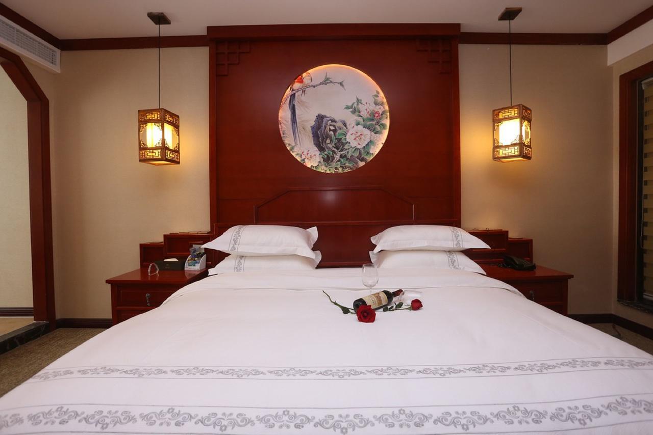Mingshan Hotel Chengdu Esterno foto
